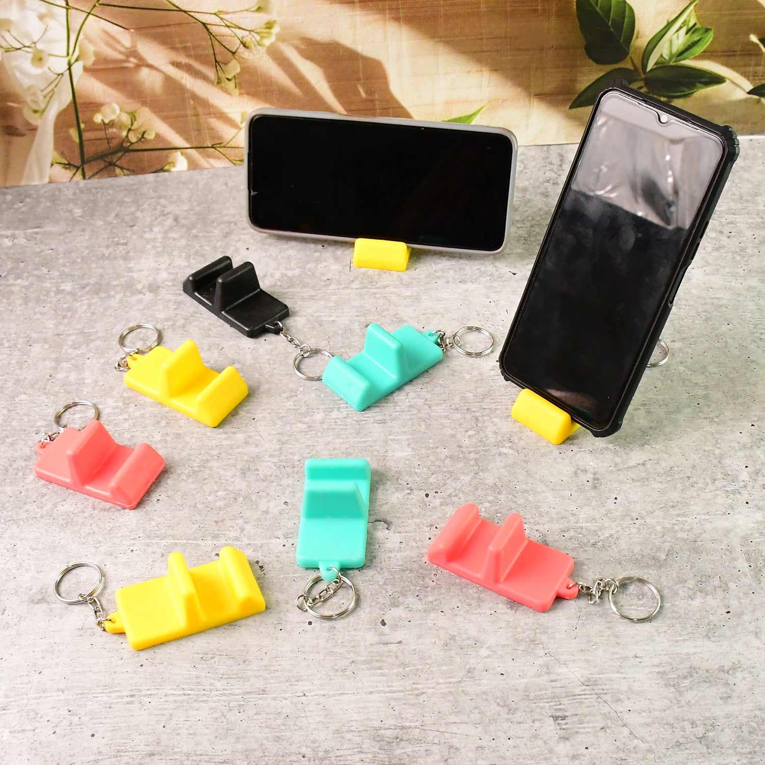 Plastic 2-in-1 Mobile Stand Keychain (9 Pc) Plastic 2-in-1 Mobile Stand Keychain (9 Pc)