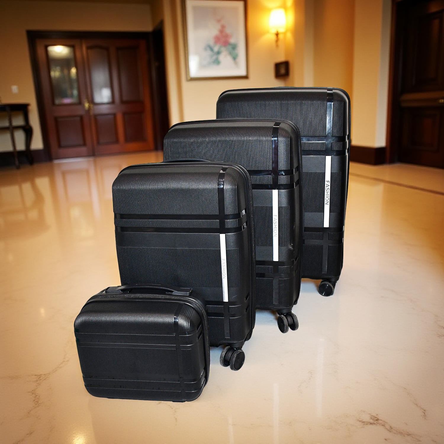 Mix Color Hard-shell Luggage Trolley 4-pc (Set) Mix Color Hard-shell Luggage Trolley 4-pc (Set)